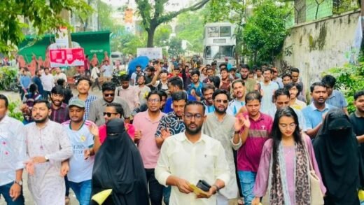 সবুজ, নিরাপদ ও শিক্ষার্থীবান্ধব ক্যাম্পাস গঠনের লক্ষ্যে জবি ছাত্রদল নেতা রুমির লিফলেট বিতরণ কর্মসূচি