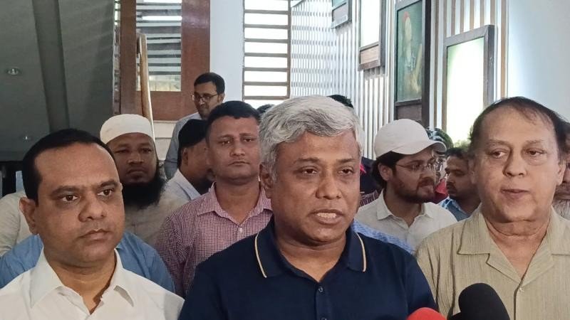 খাগড়াছড়িতে বিদ্যুৎ প্রতিমন্ত্রীর ত্রাণ বিতরণ ও পুনর্বাসনের ঘোষণা