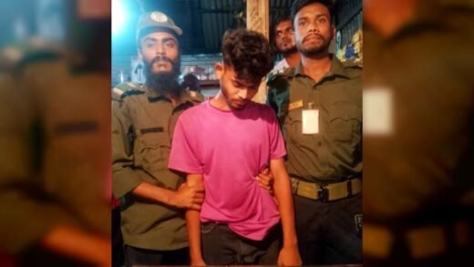 নালিতাবাড়ীতে আনসার-ভিডিপির নেতৃত্বে মাদক ব্যবসায়ীকে আটক করে পুলিশে সোপর্দ