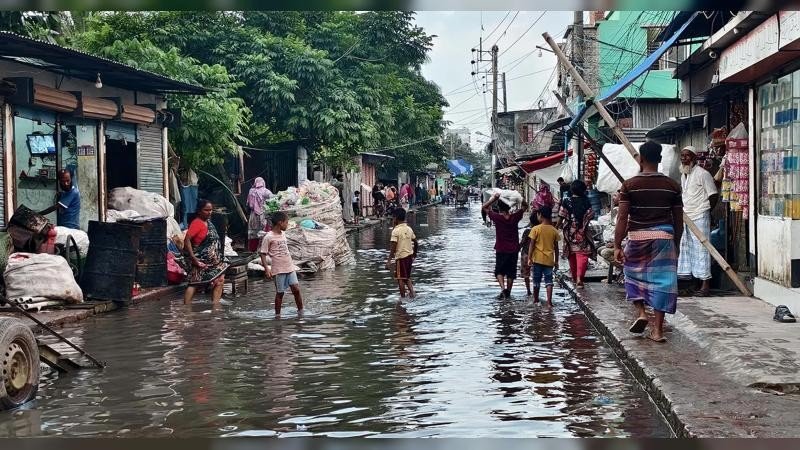 ফুসে উঠছে দক্ষিণাঞ্চল, ২ দিনেই রেকর্ড ভেঙে বিপৎসীমার ওপরে ৯টি নদী