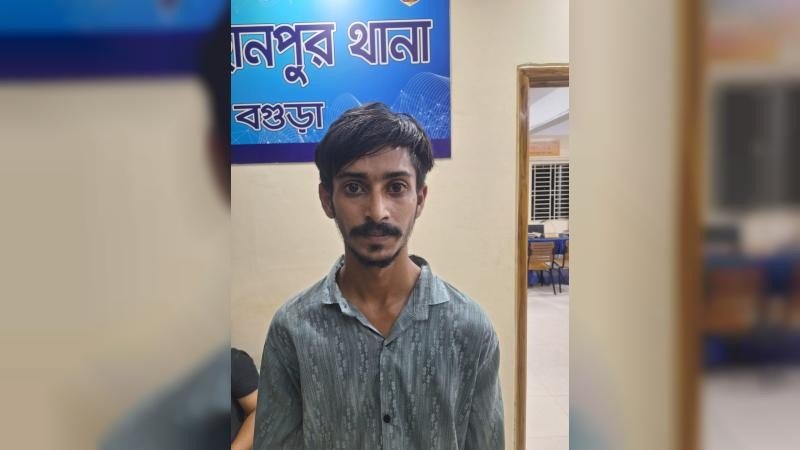 বগুড়ার শেরপুরে ছিনতাই করা মোটরসাইকেল দিয়ে ডাকাতির চেষ্টায় যুবক গ্রেপ্তার