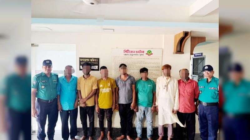 চট্টগ্রামে মধ্যযুগীয় কায়দায় পিটিয়ে হত্যা, ৭ জন গ্রেফতার
