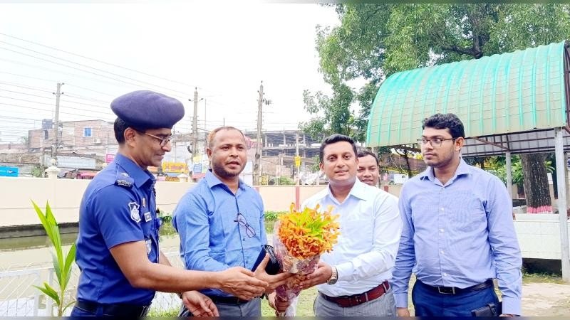 ফুলবাড়িয়ায় পরিদর্শনসহ নানান কর্মসূচিতে জেলা প্রশাসক