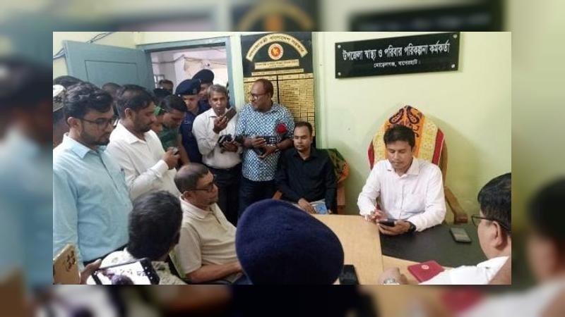 মোরেলগঞ্জ স্বাস্থ্য কমপ্লেক্স পরিদর্শন করলেন স্বাস্থ্যমন্ত্রী
