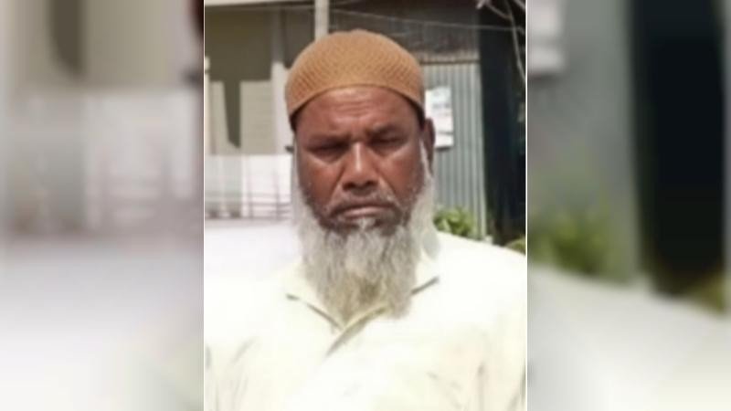 এক মোটরসাইকেলে চারজন, ধাক্কায় প্রাণ গেল কৃষকের