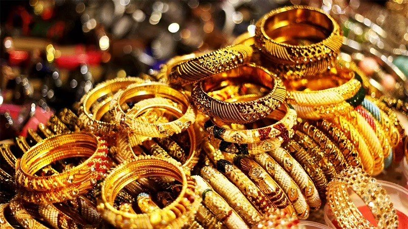 বিশ্ববাজারে ৮ মাসের মধ্যে সর্বনিম্ন দামে সোনা