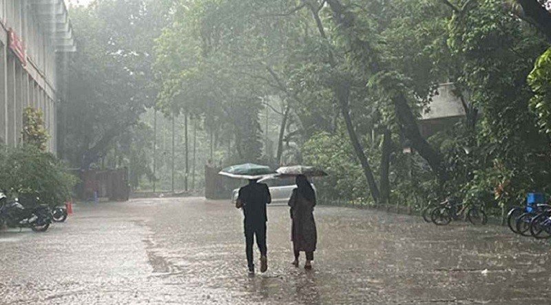 ১৭ জেলায় ঝড়ের আশঙ্কা, নদীবন্দরে ১ নম্বর সতর্ক সংকেত
