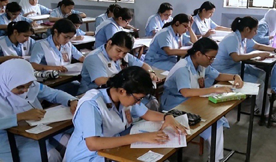 চট্টগ্রাম ছাড়া দেশের সব শিক্ষা বোর্ডে এইচএসসি পরীক্ষা চলবে