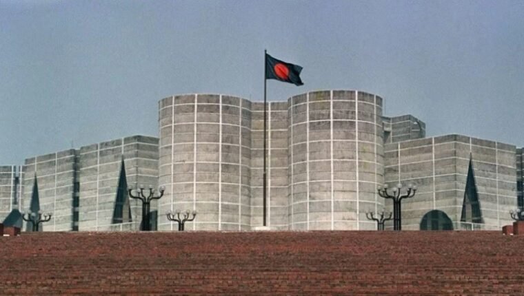 ৬ দিনের বিরতি শেষে আজ আবারও বসছে সংসদ অধিবেশন