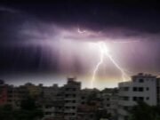 ৮ জেলায় ঝড়ো হাওয়াসহ বজ্রবৃষ্টির আভাস
