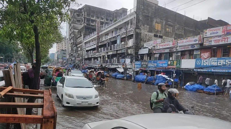 এবার বন্ধ ঘোষণা করা হয়েছে ঢাকা নিউ মার্কেট