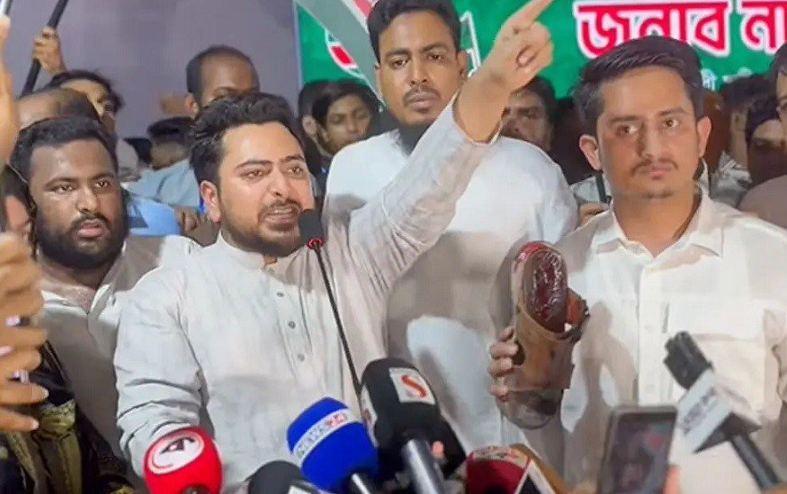 আমাদের খুনের পরিকল্পনায় বোমা বিস্ফোরণ হয়েছে: নাহিদ ইসলাম