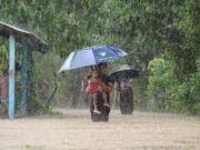 ভারী বর্ষণ আর কতদিন থাকবে, জানাল আবহাওয়া অফিস
