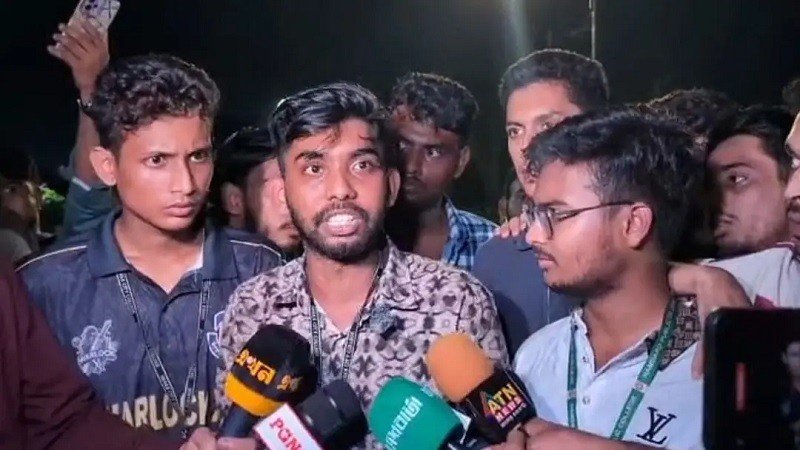 বুধবার পরীক্ষা হলে শিক্ষা মন্ত্রণালয় অভিমুখে লংমার্চের ঘোষণা