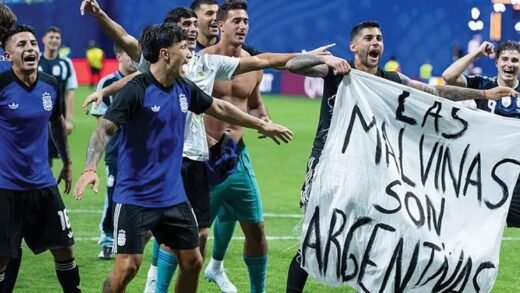 আর্জেন্টাইন ফুটবলারদের ‘বিতর্কিত’ ব্যানারকাণ্ড নিয়ে যা বলল ফিফা
