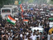 মোদির ঘোষণার পরও হলো না কাজ, পদত্যাগের দাবিতে অনড় বিক্ষোভকারীরা