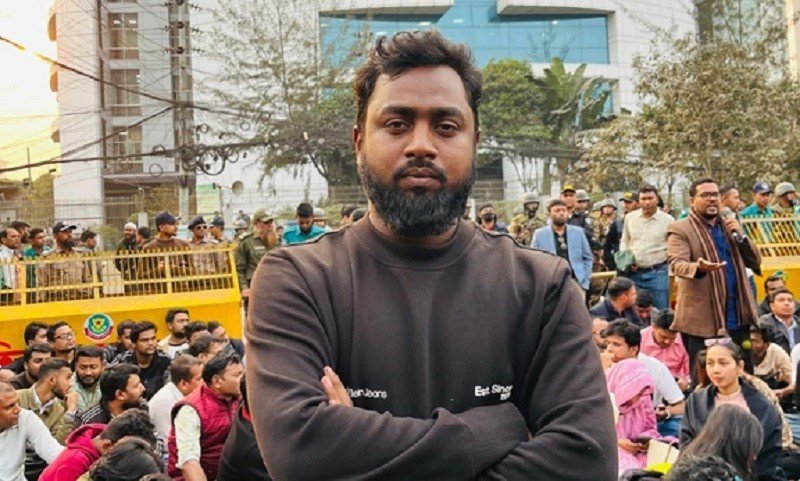 পরিচয় জানতে চাওয়ায় আনসার সদস্যকে বেধড়ক পেটালেন ছাত্রদলের জিল্লুর