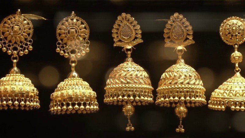 বড় পতনের পর আবারও বেড়ে গেল সোনার দাম