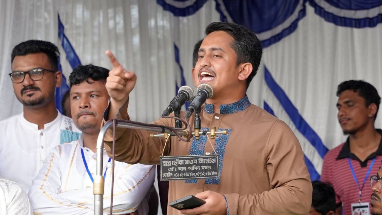‘চব্বিশের গণ-অভ্যুত্থানের মধ্য দিয়েই আওয়ামী লীগের রাজনৈতিক অধ্যায়ের সমাপ্তি ঘটেছে’