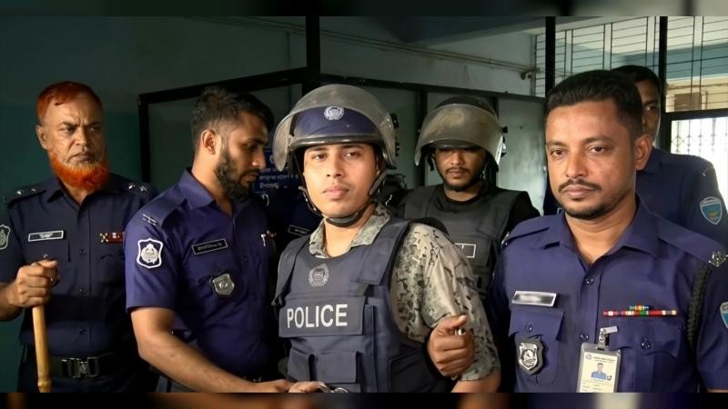 দুই মামলায় ১০ দিনের রিমান্ডে ডেভিড ইমন