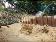 নদীর তলদেশে পাইপে ছিদ্র, দেড় মাস ধরে বের হচ্ছে গ্যাস