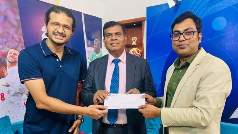 ইউএস-বাংলা ও ঢাকা ফ্ল্যাশ-এর ‘বিশ্বকাপ কুইজ’ বিজয়ীরা পেলেন বিমান টিকিট