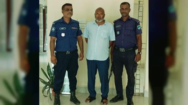 বেনাপোল ইমিগ্রেশনে টাঙ্গাইলের কৃষকলীগ নেতা আটক