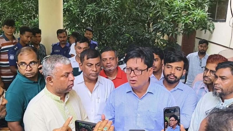 লোডশেডিং-অতিরিক্ত বিলে বাউফলে বিক্ষোভ