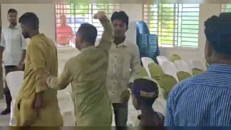 সংবর্ধনা নিতে এসে লাঞ্ছিত হলেন জুলাই আন্দোলনের দুই যোদ্ধা