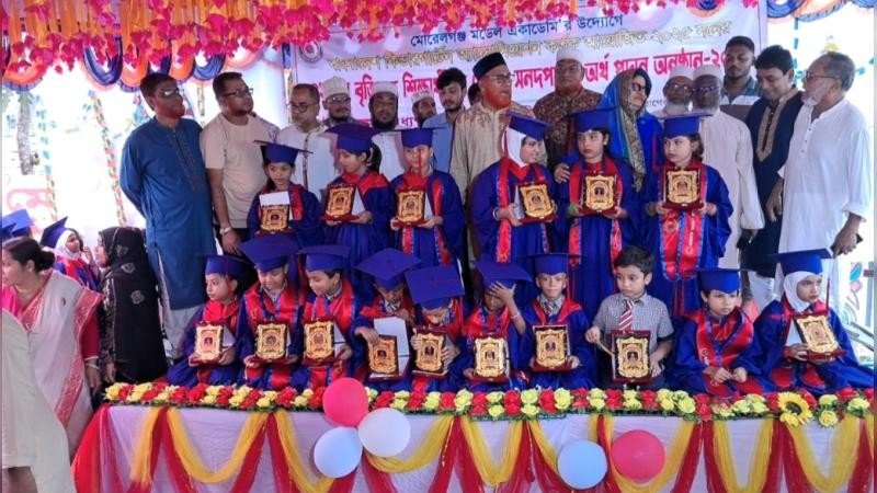 মোরেলগঞ্জে ৪২ শিক্ষার্থীকে বৃত্তি প্রদান