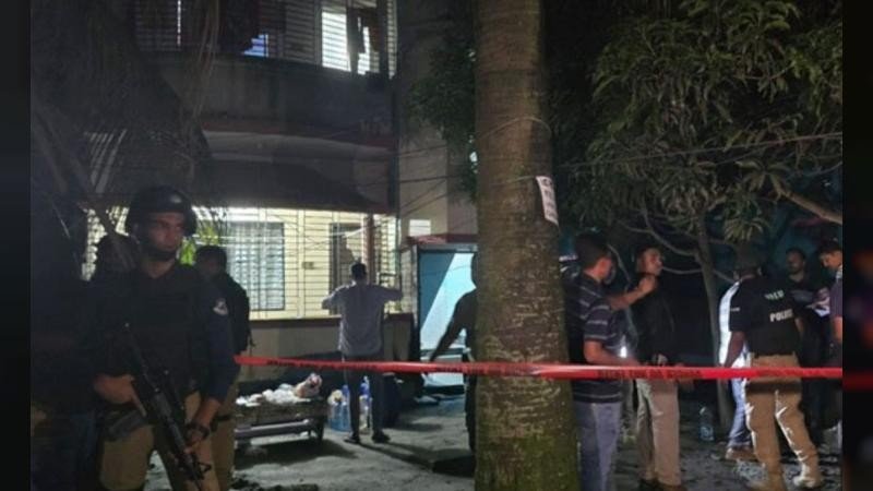 সাভারে ৫টি তাজা হাতবোমাসহ যুবক আটক, ভবন ঘিরে সিটিটিসির অভিযান