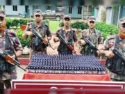 শার্শায় বিজিবি'র অভিযানে ৬১৭ বোতল ভারতীয় সিরাপ উদ্ধার