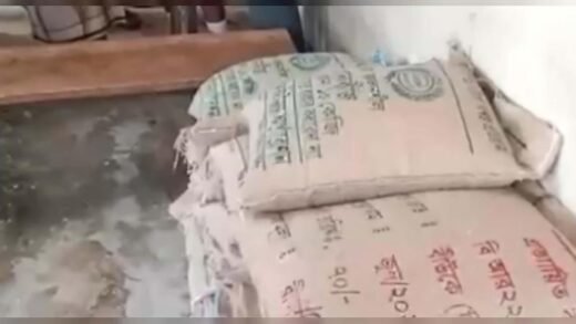 লোহাগাড়ায় বিনামূল্যে বিতরণের ধানের বীজ মিলেছে মাদ্রাসা কক্ষে