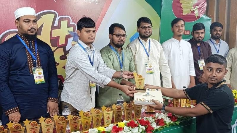 ঝিনাইদহে এ প্লাস প্রাপ্ত শিক্ষার্থীদের সংবর্ধনা দিল ছাত্রশিবির