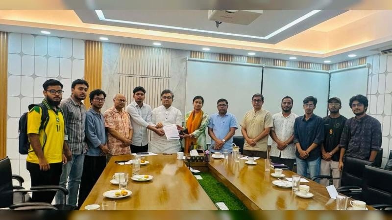 পদোন্নতি বোর্ডের রেজুলেশনে অনিয়মের তদন্তসহ চার দাবিতে ছাত্রশক্তির স্মারকলিপি