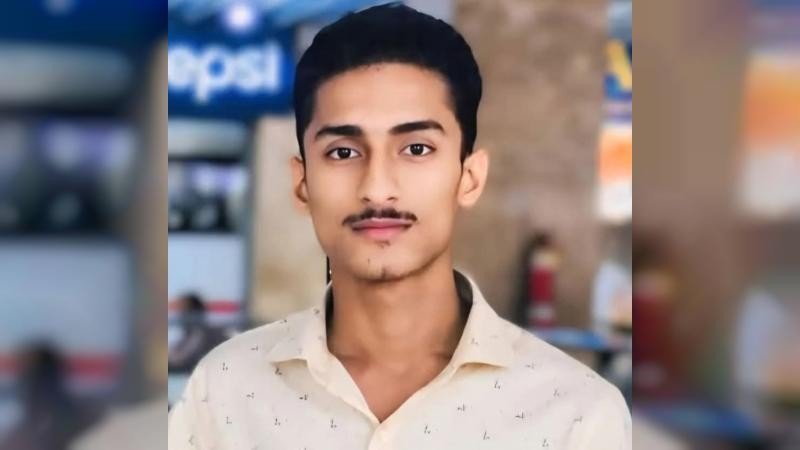 কিশোরগঞ্জে ফেসবুকে ‘পরাজিত’ লিখে কলেজ ছাত্রের আত্মহত্যা