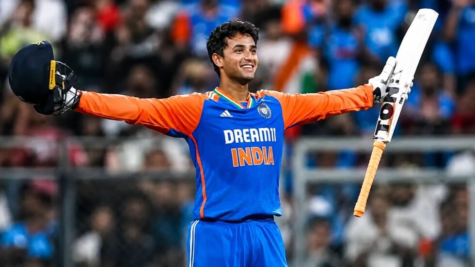 ২৫ ছক্কা ও ১৫ চারে ৯১ বলে ২৩৩ রান, বিধ্বংসী ইনিংসে ফর্মে ফিরলেন অভিষেক শর্মা