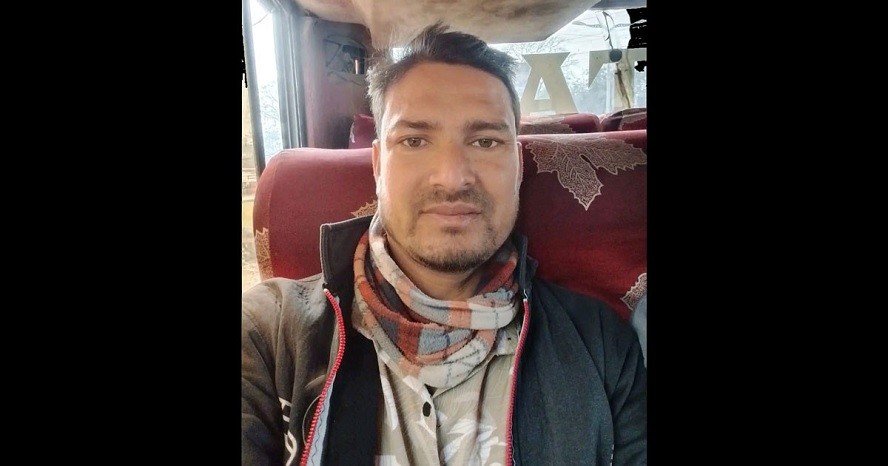 যুবদল নেতার হাতের কব্জি কেটে দিলেন আ’লীগ নেতা