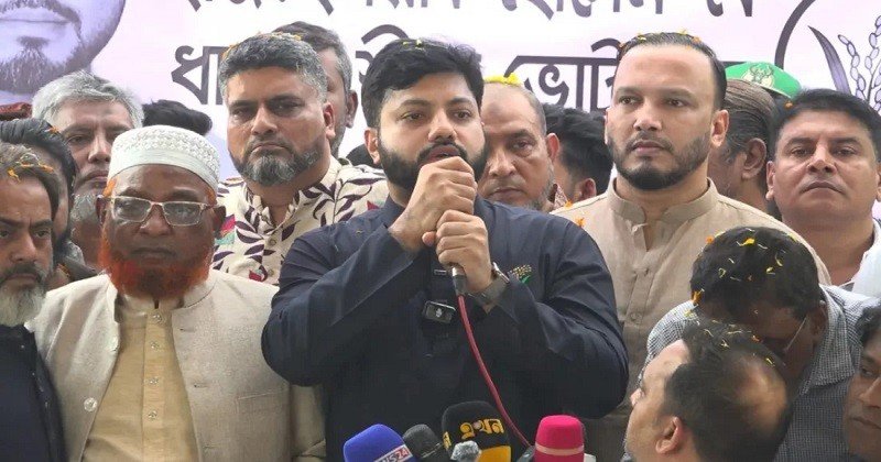 তারা জুলাই শহিদদের কবরের টাকা মেরে খেয়েছে: ইশরাক