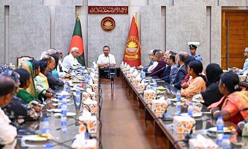 সবাই এগিয়ে এলে অনেক বড় সমস্যার সমাধান সম্ভব : প্রধানমন্ত্রী