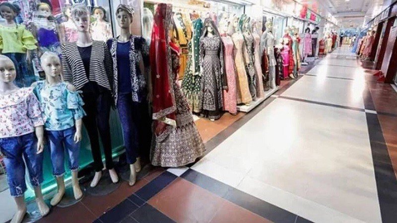 শপিংমল-দোকানপাট খোলা রাখার নতুন সময় নির্ধারণ