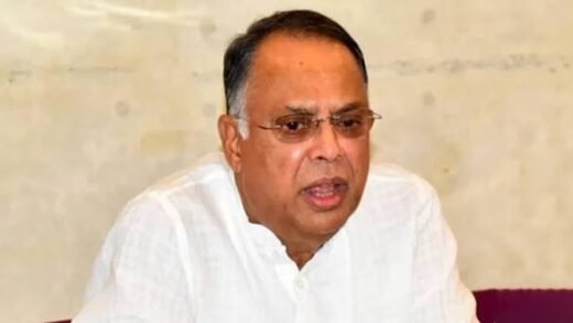 অসুস্থ বিদ্যুৎমন্ত্রী হাসপাতালে ভর্তি