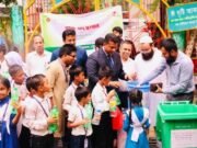 চট্টগ্রামে প্লাস্টিক বর্জ্যের বিনিময়ে মিলছে চিড়িয়াখানায় প্রবেশের সুযোগ