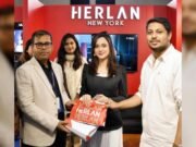 রিমার্কের প্যাভিলিয়ন ঘুরে দেখলেন চিত্রনায়িকা সাবিলা নূর