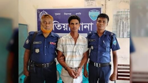 হাতিয়াতে ফেরিঘাট থেকে ১৮০০ লিটার চোরাই ডিজেল জব্দ, গ্রেপ্তার ১