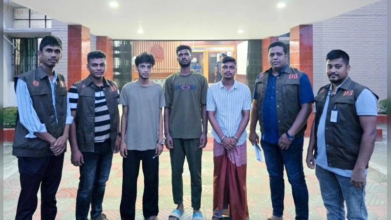 অনলাইনে জুতা বিক্রির নামে ৮৫ হাজার টাকা আত্মসাৎ, ৩ হোতা গ্রেফতার