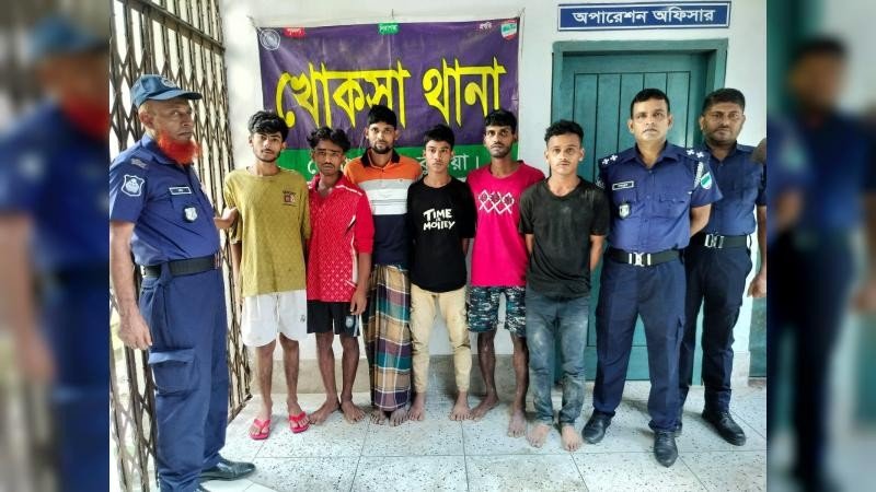 খোকসায় ডাকাতি করতে গিয়ে পাংশার ৬ যুবক গ্রেপ্তার