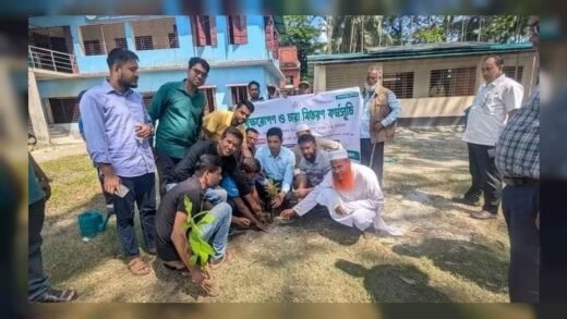 বৃক্ষরোপণের মধ্য দিয়ে আমতলীতে বিডি কেয়ার ফাউন্ডেশনের যাত্রা শুরু