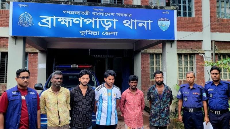 কুমিল্লায় মাদকবিরোধী অভিযানে ৭৫ কারবারি গ্রেপ্তার