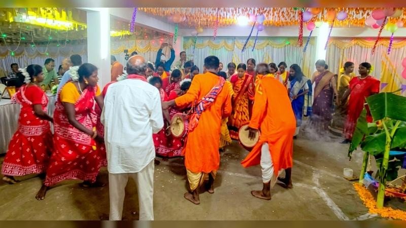 ঠাকুরগাঁওয়ে ক্ষুদ্র নৃগোষ্ঠীর সর্ববৃহৎ ধর্মীয় উৎসব কারাম অনুষ্ঠিত